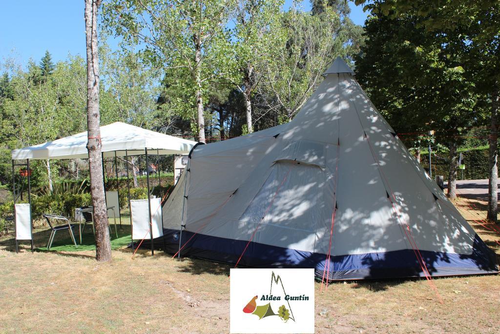 Отель Aldea Guntin Camping Caniza Ла-Каньиса Экстерьер фото