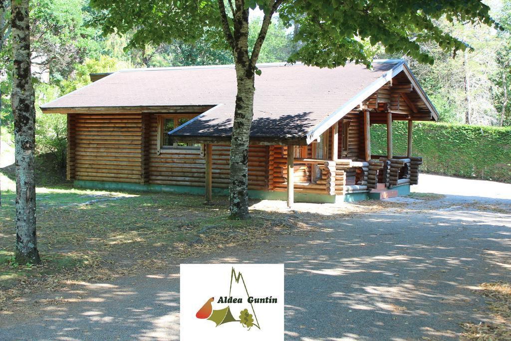 Отель Aldea Guntin Camping Caniza Ла-Каньиса Экстерьер фото