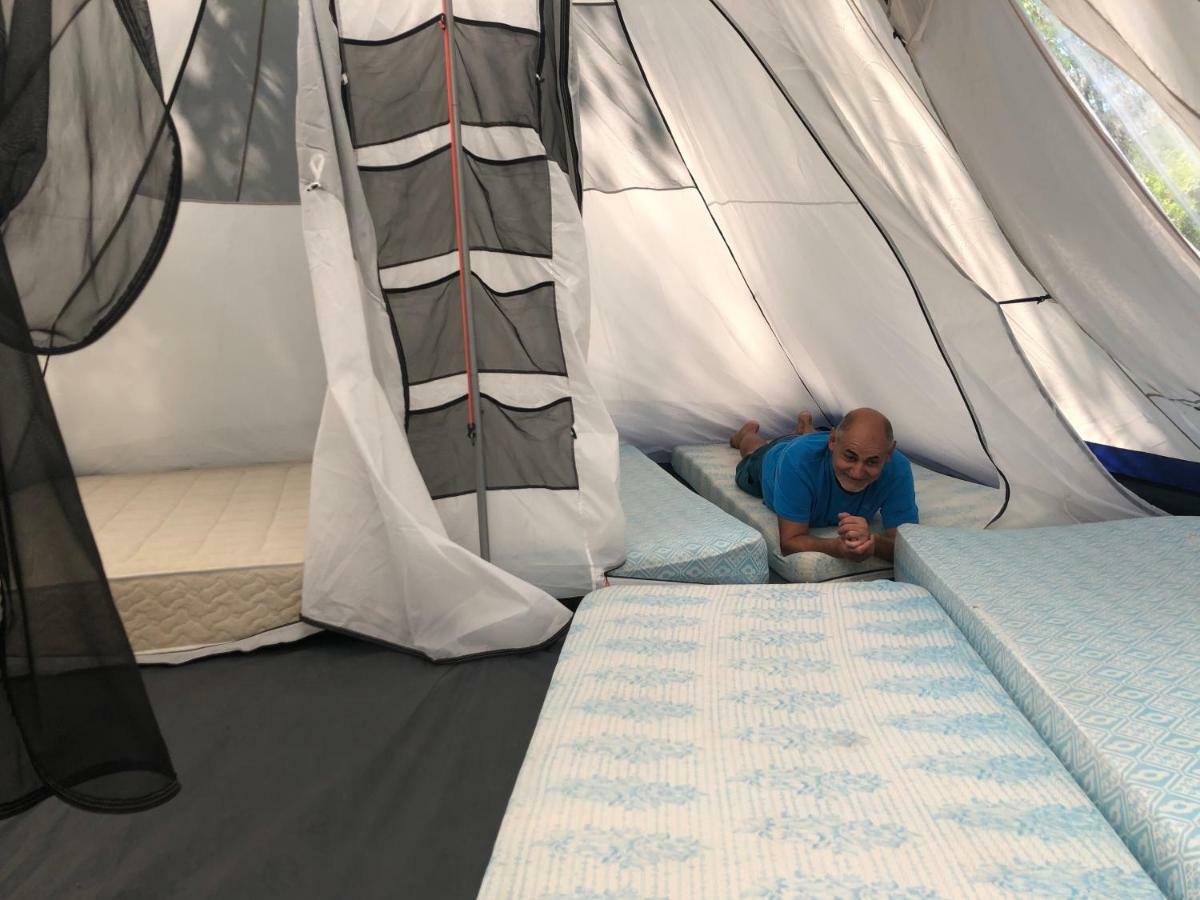 Отель Aldea Guntin Camping Caniza Ла-Каньиса Экстерьер фото